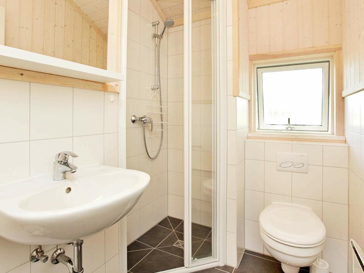 Three-Bedroom Holiday Home In Grossenbrode 1 Chambre photo